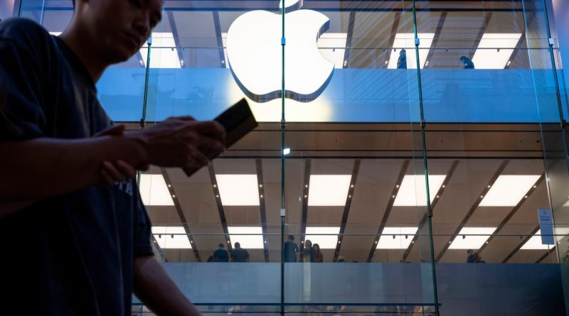 Apple Alerts Users About Global Spyware Attacks | Cybersecurity