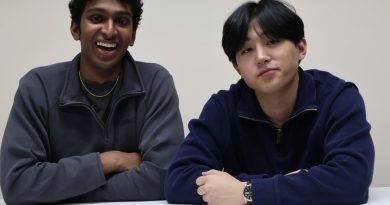 Cluely Hits $7M ARR Amid AI Tool Competition